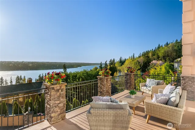 $3,295,000 | 20619 Northeast 16th Street, Sammamish, WA 98074