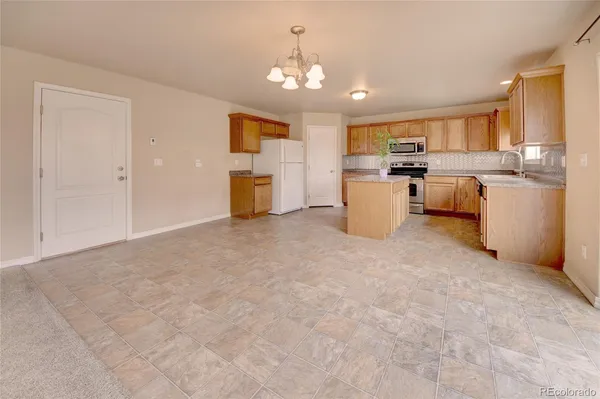 $2,400 | 11590 Hibiscus Lane, Colorado Springs, CO 80921
