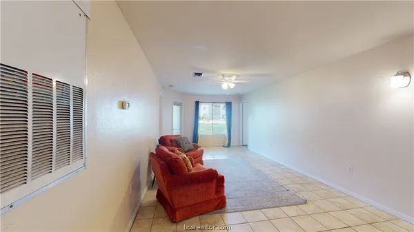 $600 | 529 Southwest Parkway, Unit 102 ROOM C, College Station, TX 77840