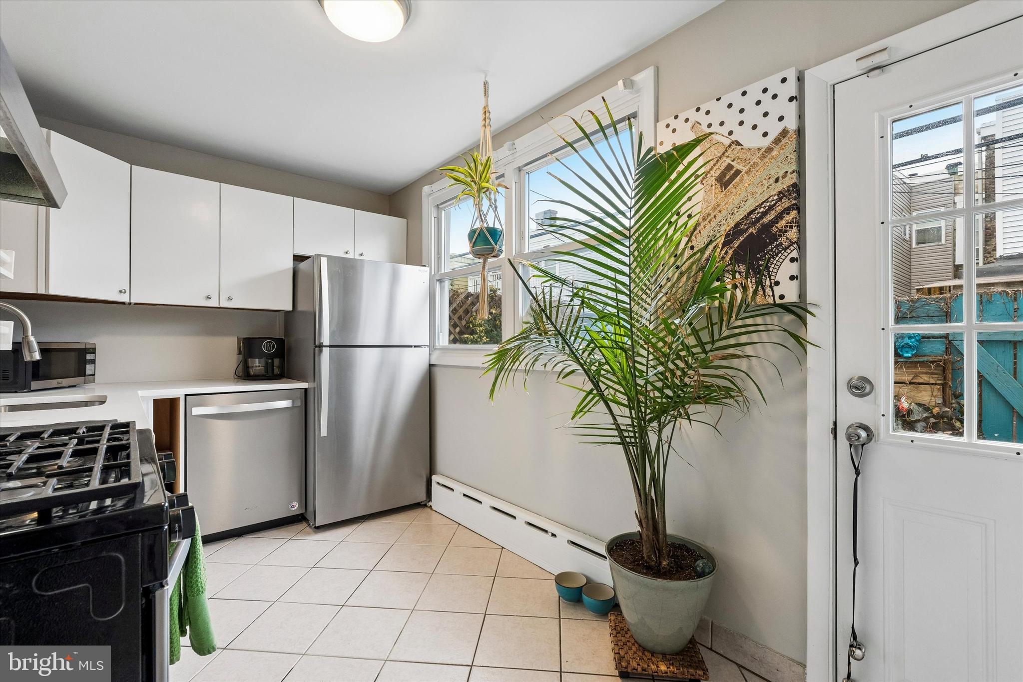 126 Mercy Street Philadelphia, PA 19148 - Photo 10 of 25