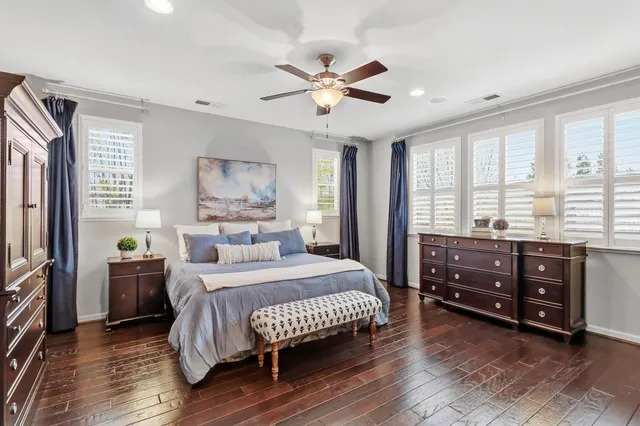 a view of a walk in closet