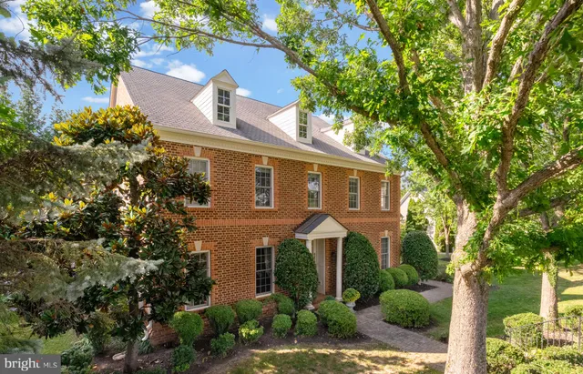 $2,175,000 | 6238 Linway Terrace, McLean, VA 22101