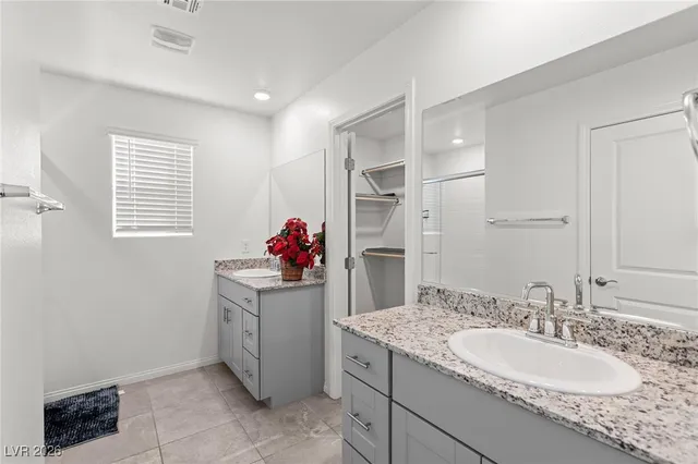 $2,250 | 10939 Cheshire Woods Avenue, Las Vegas, NV 89166