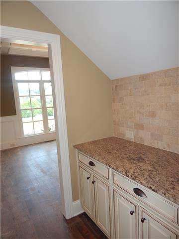 2175 Hartland Road Franklin, TN 37069 - Photo 8 of 20 Gallery Image 8