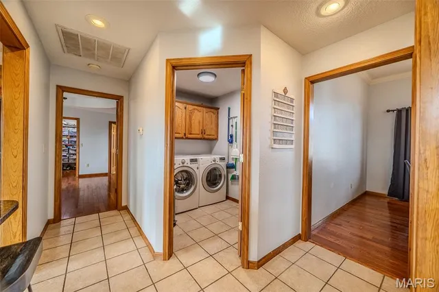 $375,000 | 218 Hillside Court, Lebanon, MO 65536