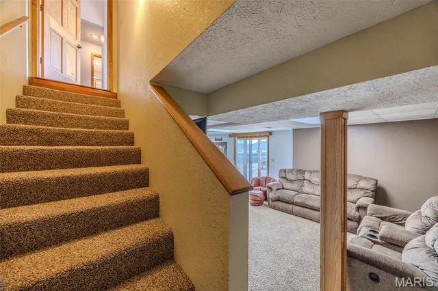 $375,000 | 218 Hillside Court, Lebanon, MO 65536