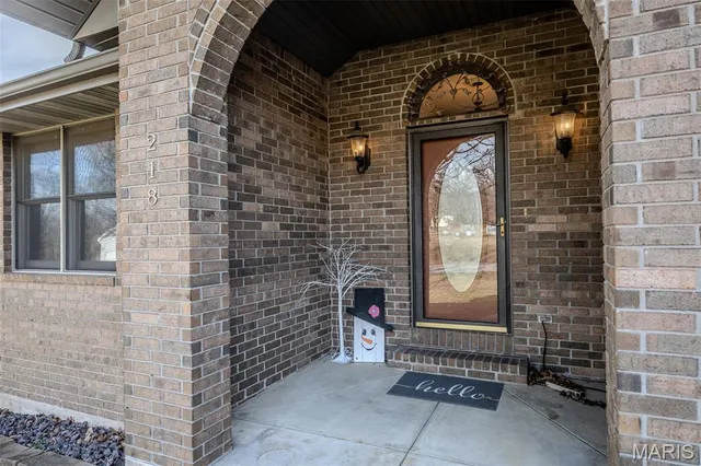 $375,000 | 218 Hillside Court, Lebanon, MO 65536