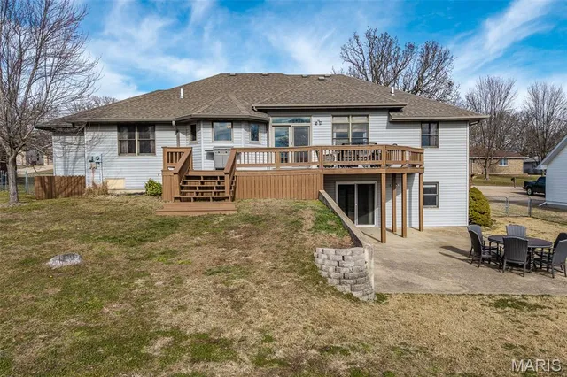 $375,000 | 218 Hillside Court, Lebanon, MO 65536