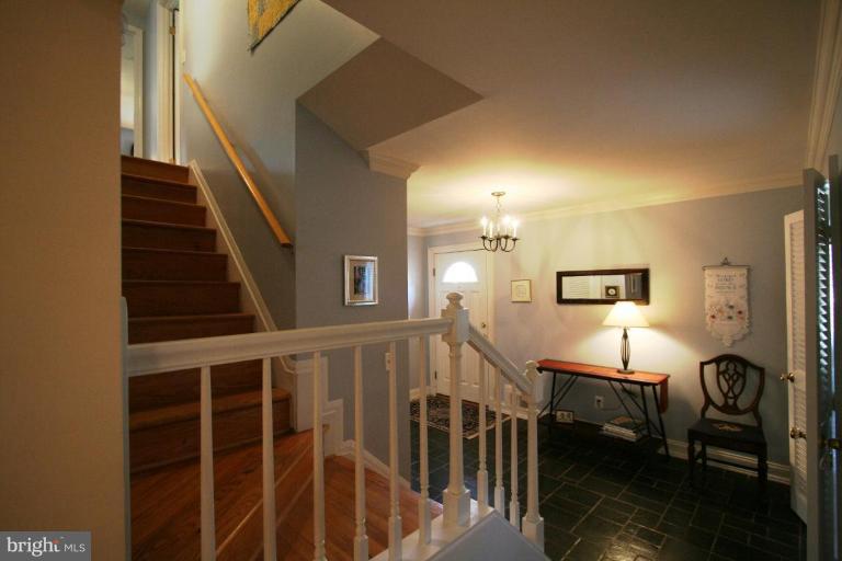 10810 Gainsborough Road Potomac, MD 20854 - Photo 12 of 29 Other #2