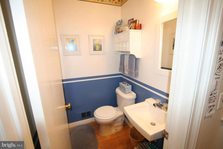 10810 Gainsborough Road Potomac, MD 20854 - Photo 23 of 29 Half Bath 1