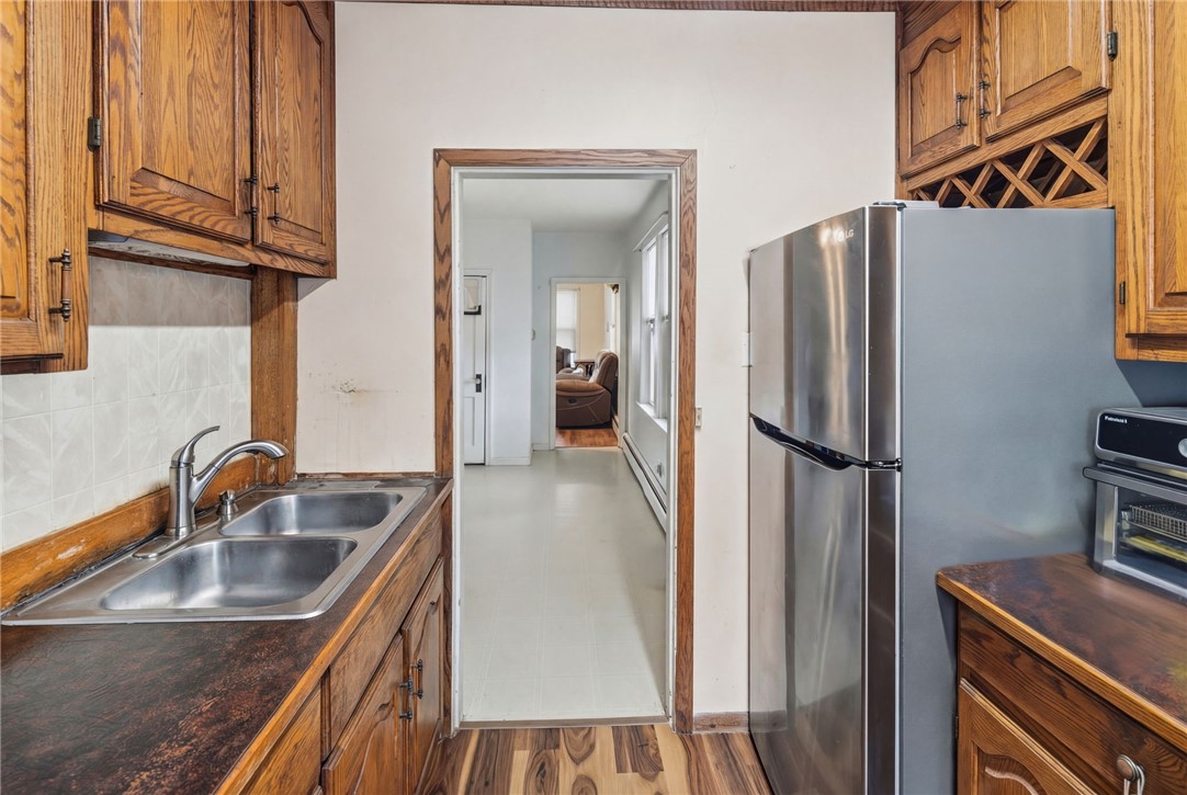 372 Cumberland Hill Road Woonsocket, RI 02895 - Photo 21 of 50