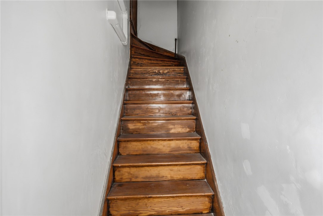 372 Cumberland Hill Road Woonsocket, RI 02895 - Photo 46 of 50