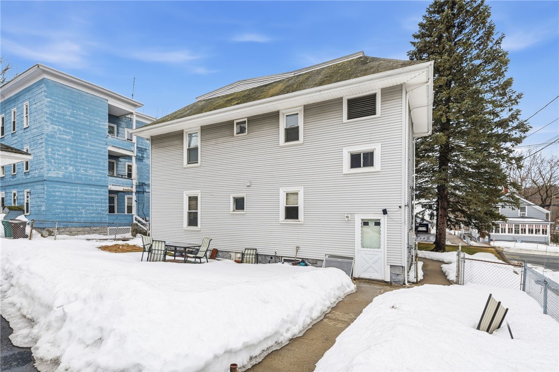 372 Cumberland Hill Road Woonsocket, RI 02895 - Photo 6 of 50