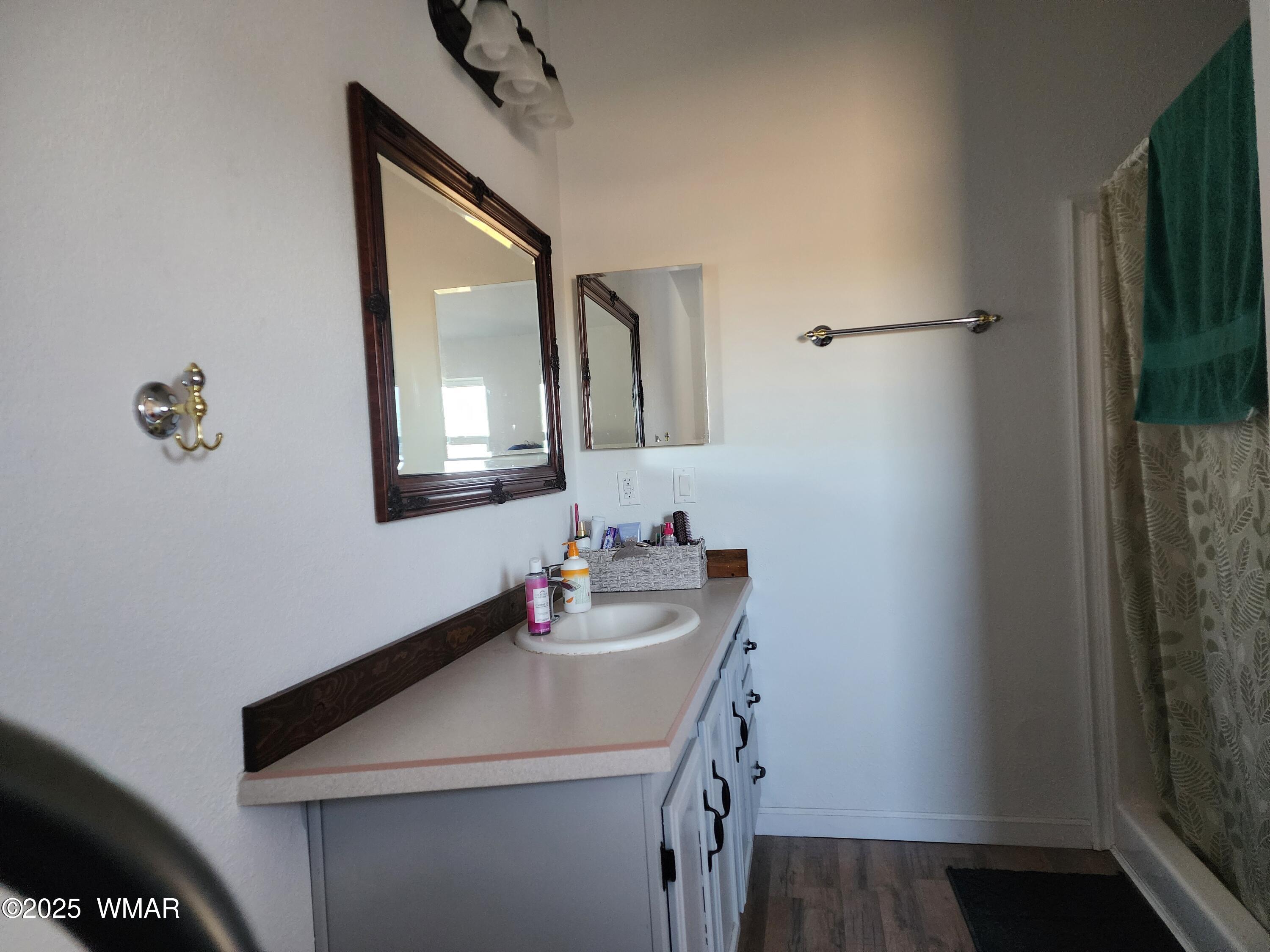 4392 Appaloosa Road Snowflake, AZ 85937 - Photo 15 of 21 Primary Bath