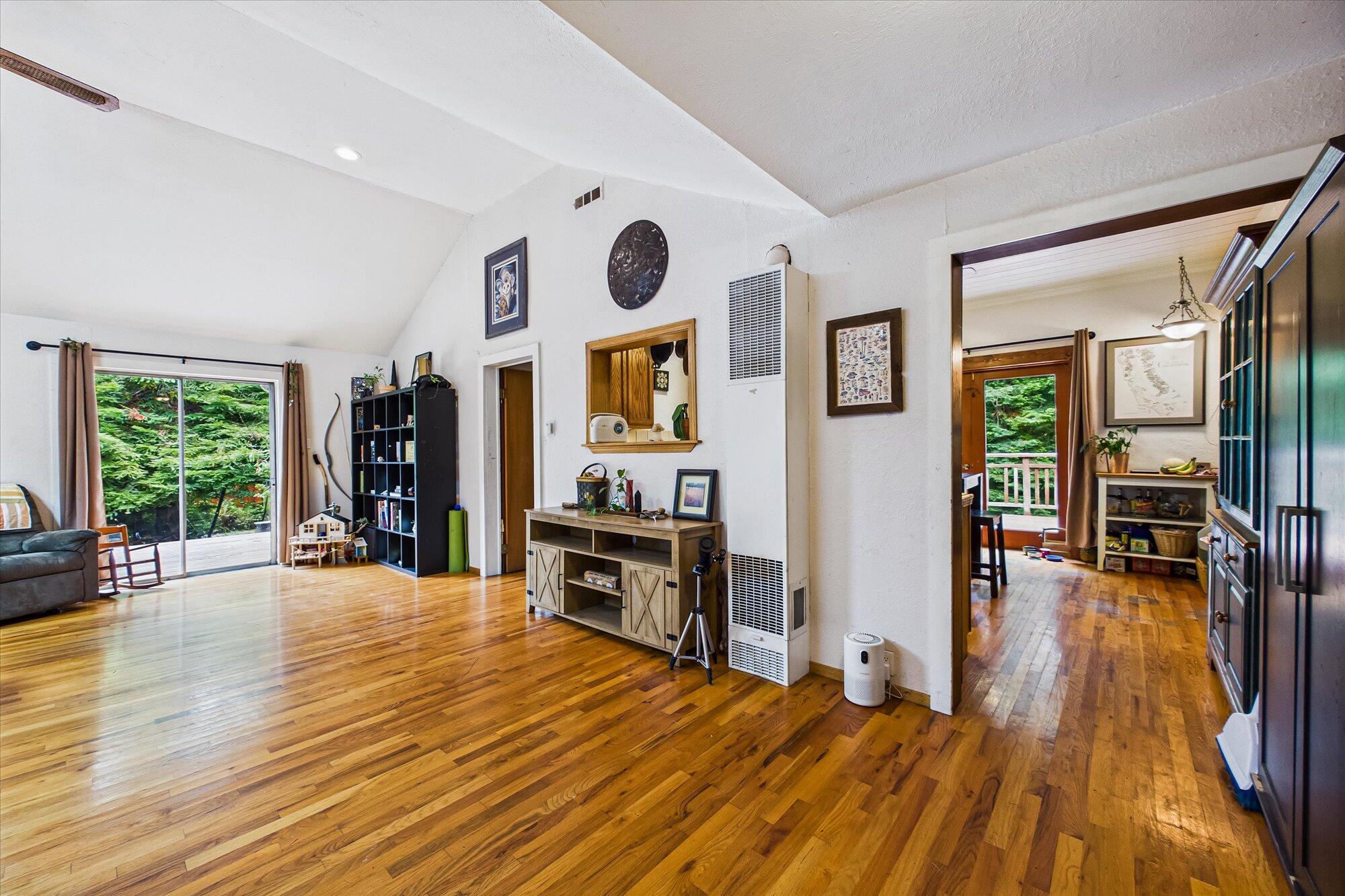 4692 Cummings Road Eureka, CA 95503 - Photo 8 of 69