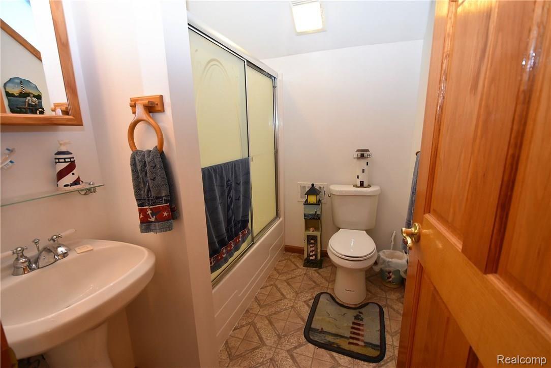 3530 Herd Road Metamora, MI 48455 - Photo 34 of 71 DSC_4910.JPG