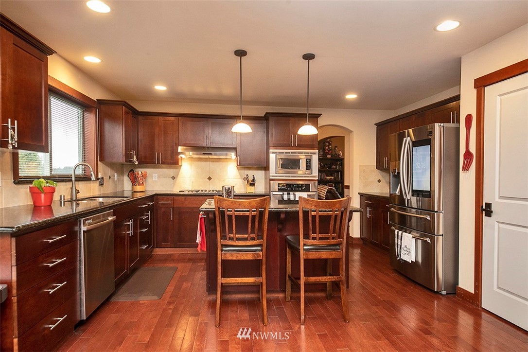 1028 Lyle Ridge Circle Oak Harbor, WA 98277 - Photo 11 of 40 Gallery Image 11