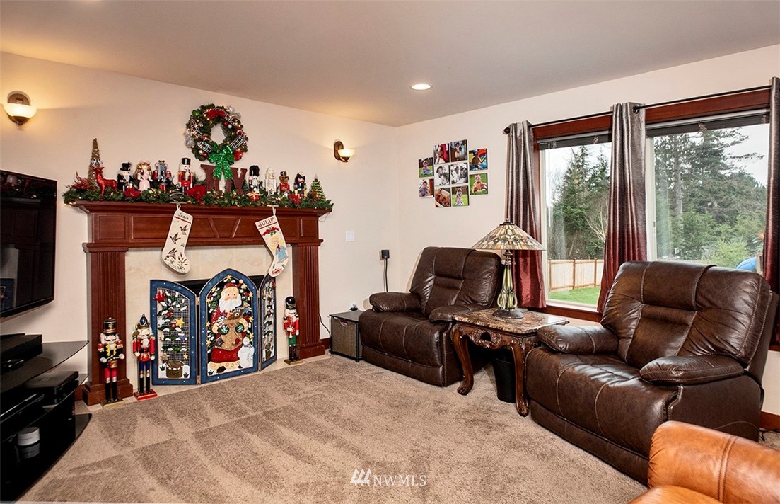 1028 Lyle Ridge Circle Oak Harbor, WA 98277 - Photo 16 of 40 Gallery Image 16