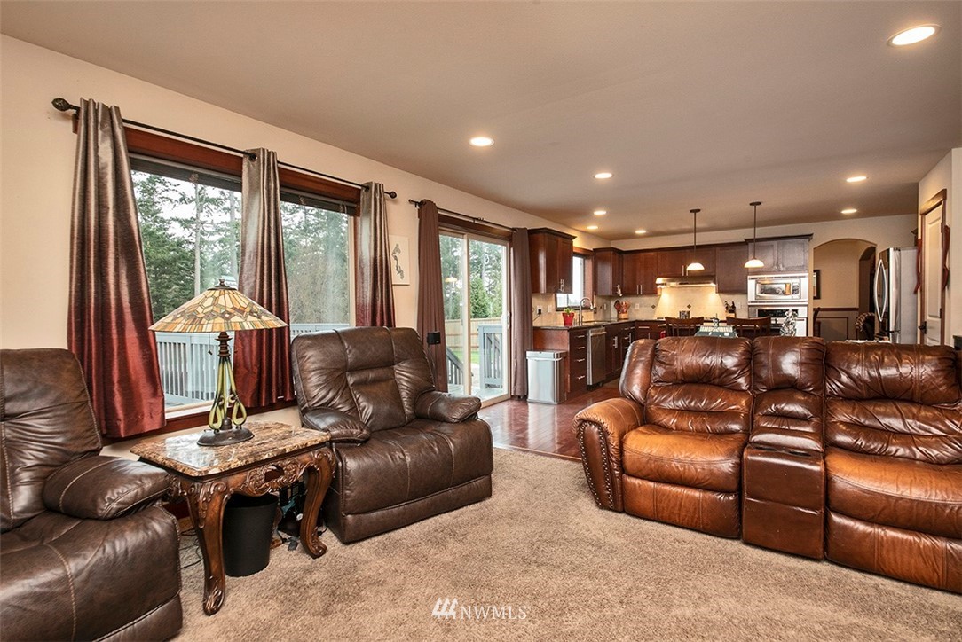 1028 Lyle Ridge Circle Oak Harbor, WA 98277 - Photo 17 of 40 Gallery Image 17