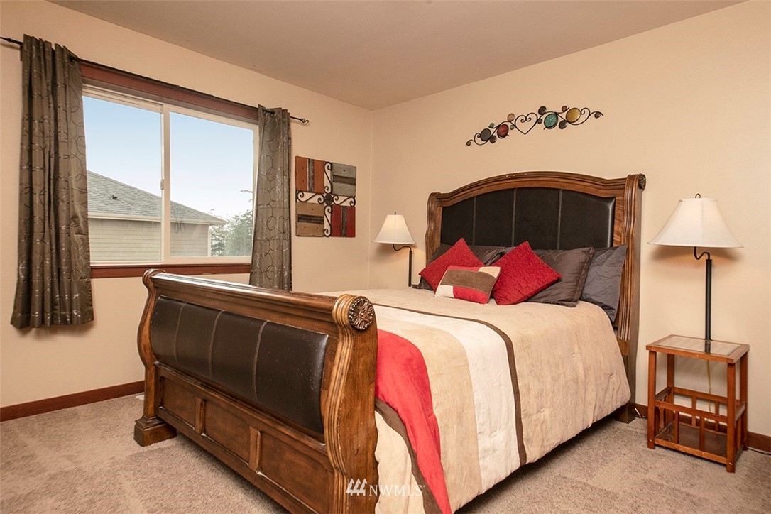 1028 Lyle Ridge Circle Oak Harbor, WA 98277 - Photo 25 of 40 Gallery Image 25