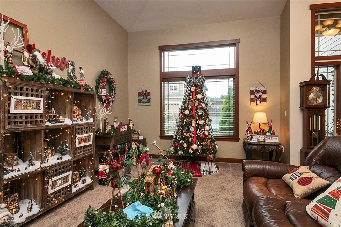 1028 Lyle Ridge Circle Oak Harbor, WA 98277 - Photo 6 of 40 Gallery Image 6