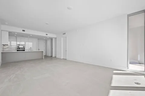 $1,450,000 | 220 Lake Shore Drive, Unit 915, Lake Park, FL 33403