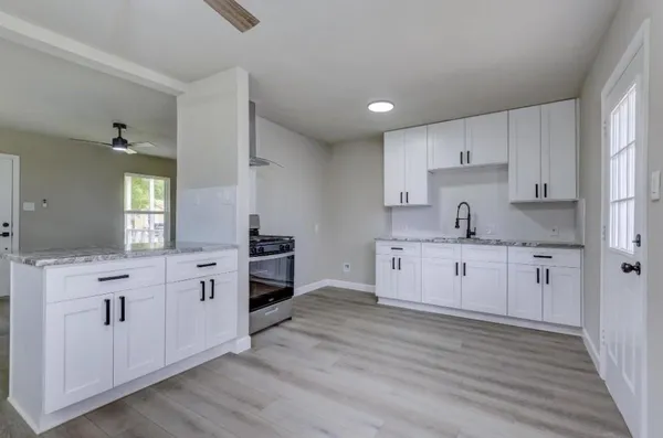 $1,350 | 1109 13th Street North, Texas City, TX 77590
