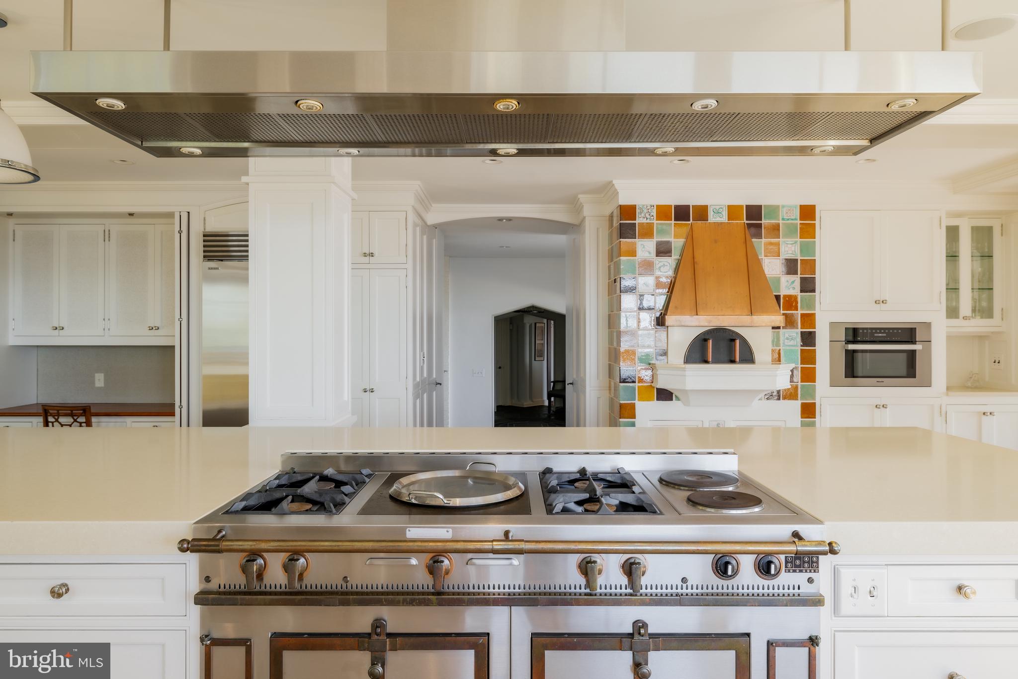 622 Magothy Road Gibson Island, MD 21056 - Photo 17 of 50 Kitchen appliances