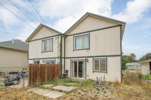 $475,000 | 2411-2413 East Columbia Avenue, Spokane, WA 99208