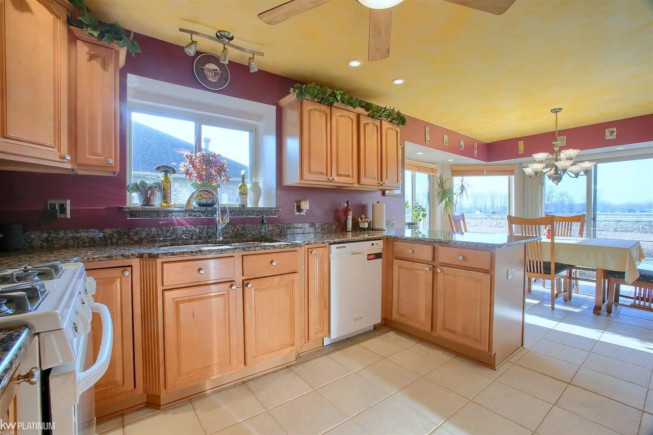 53851 Orson Road New Baltimore, MI 48047 - Photo 10 of 31 50030951-9.JPG