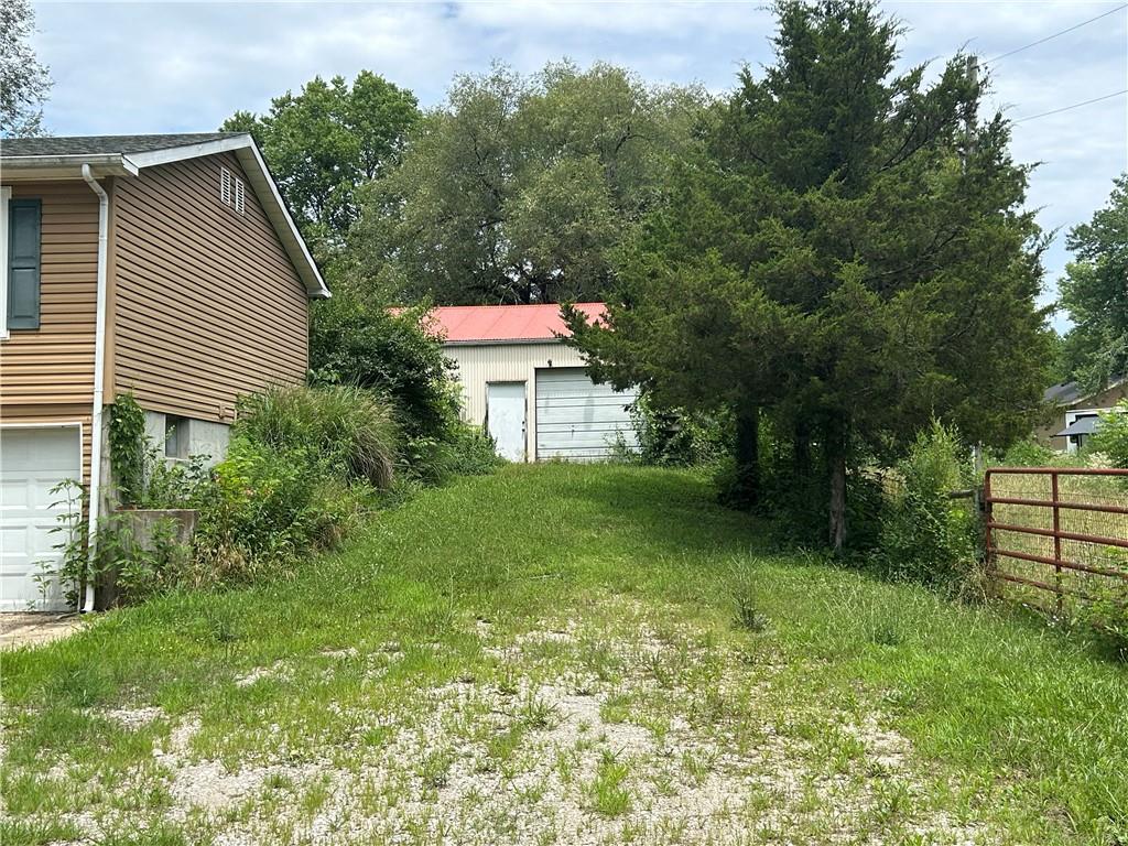 34908 East Shores Road Lone Jack, MO 64070 - Photo 4 of 32