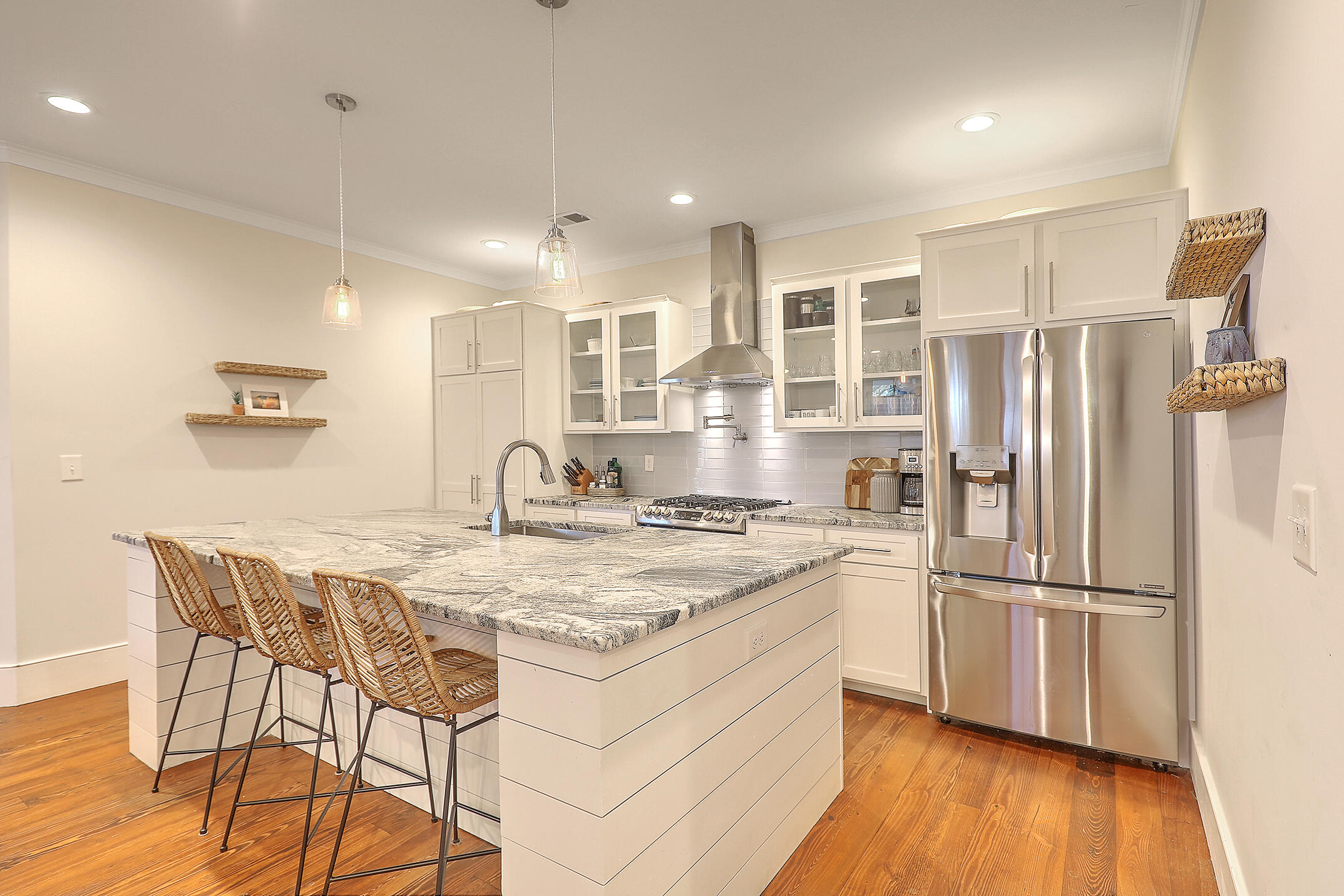 1142 Camp Road Charleston, SC 29412 - Photo 5 of 33 Isl