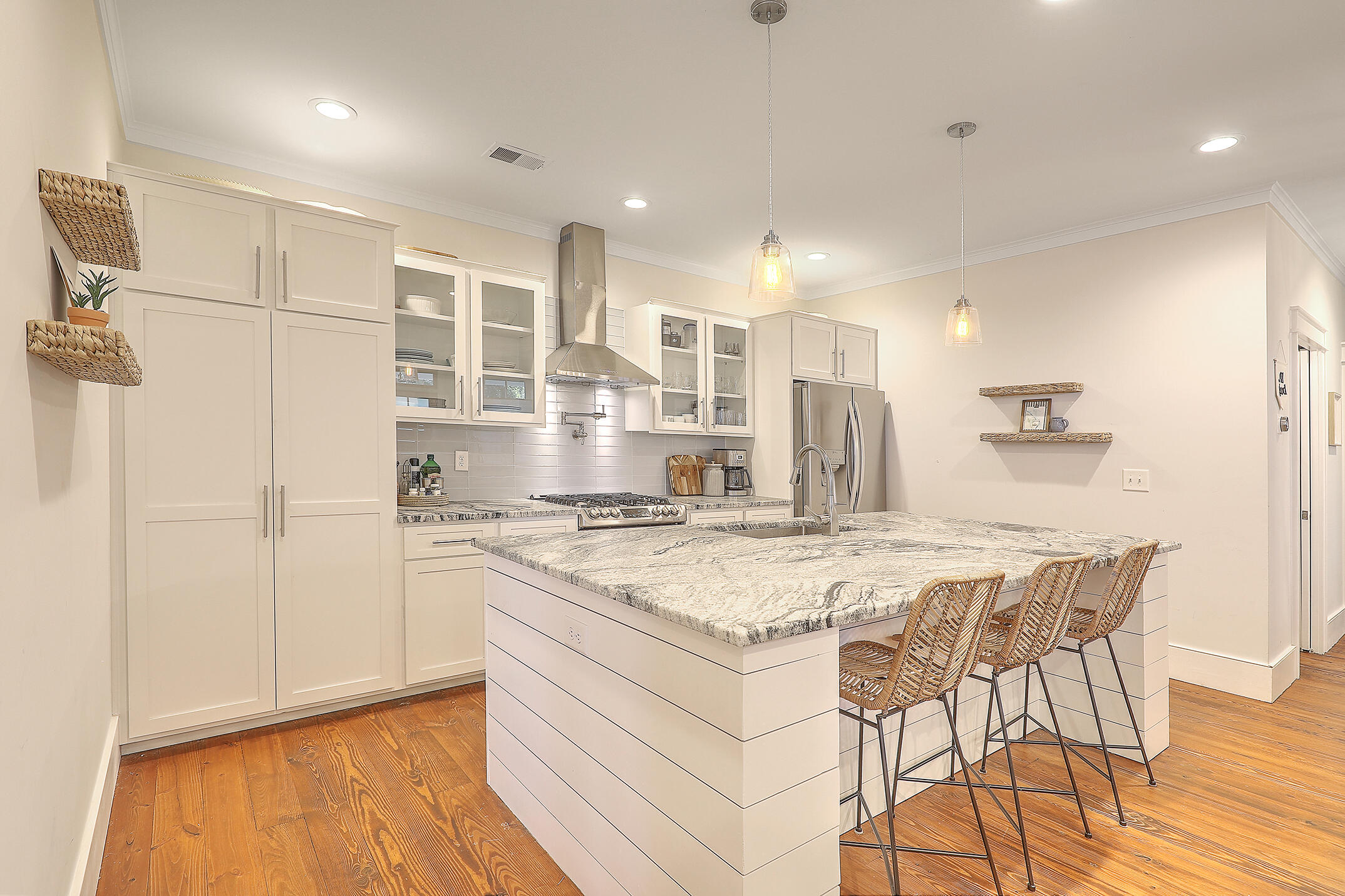 1142 Camp Road Charleston, SC 29412 - Photo 6 of 33 Isla