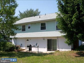 204 Peach Road Edgewater Park, NJ 08010 - Photo 2 of 6 Exterior Back