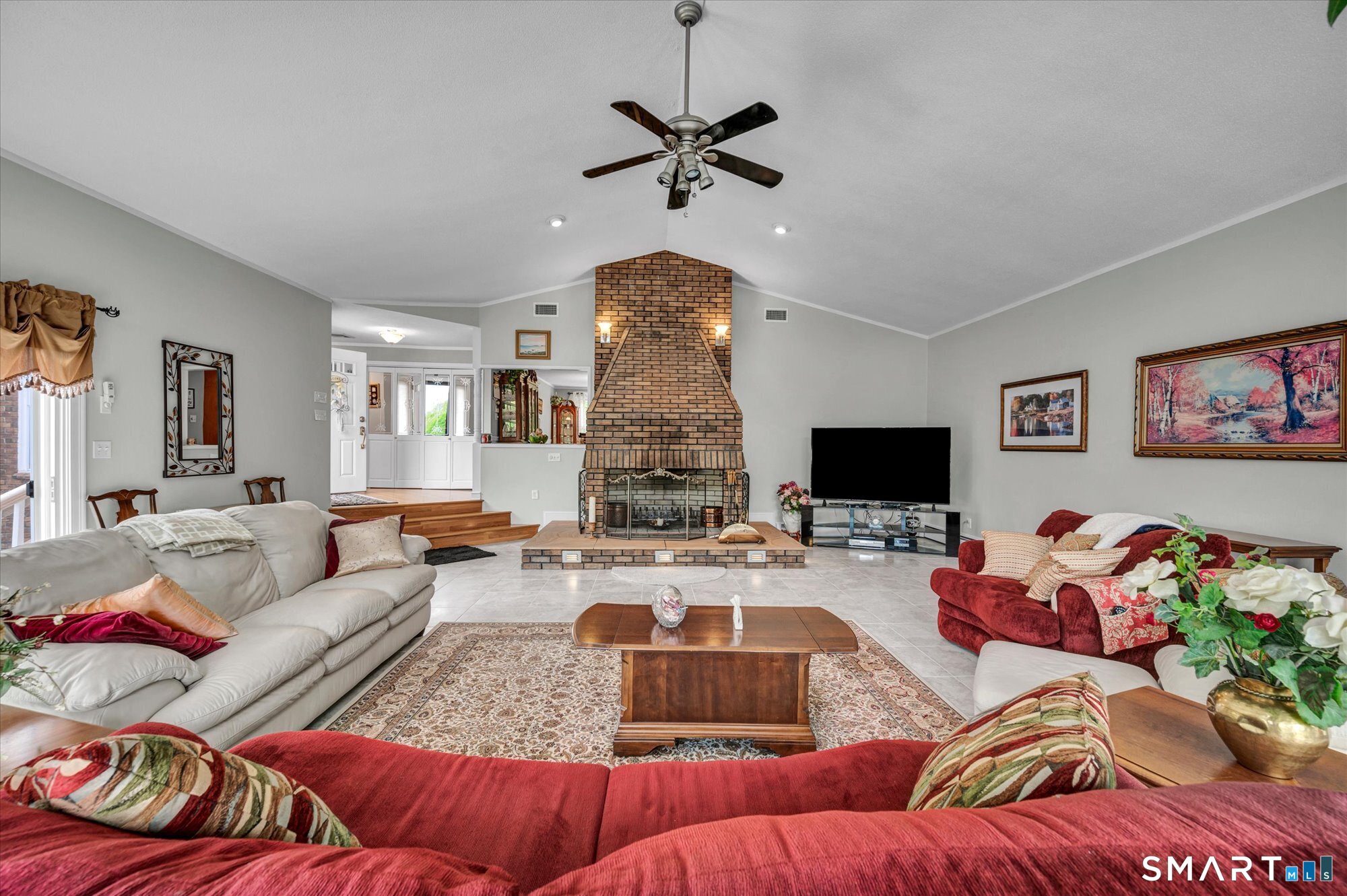 18 Grantham Road Wallingford, CT 06492 - Photo 7 of 40