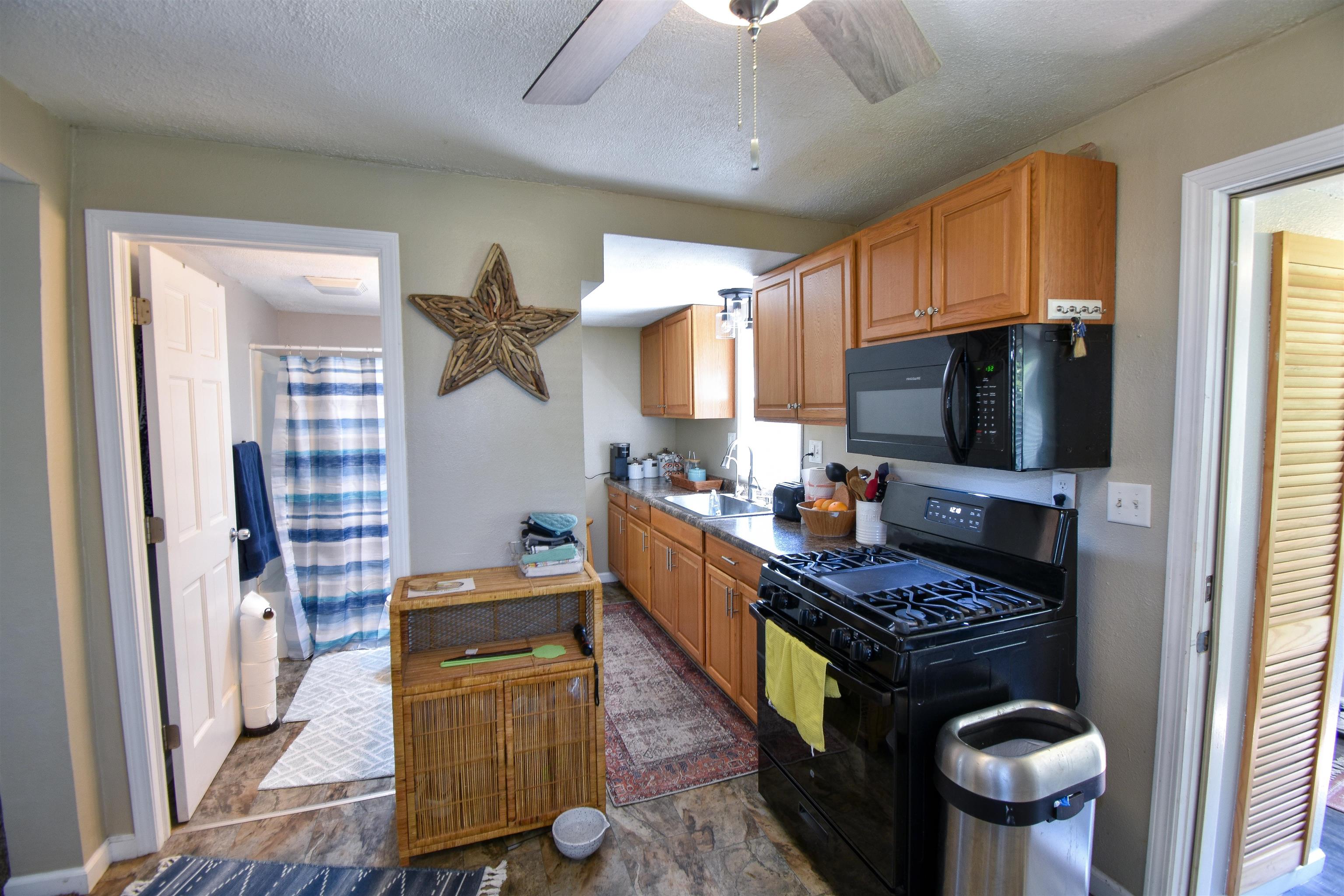 1017 Williams Street Stevens Point, WI 54481 - Photo 5 of 23