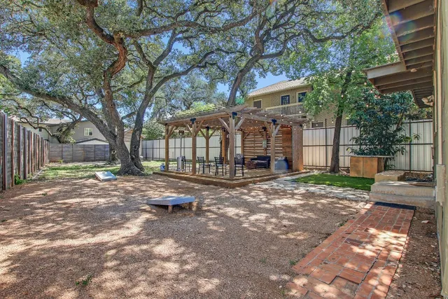 $950,000 | 1215 West Mary Street, Austin, TX 78704