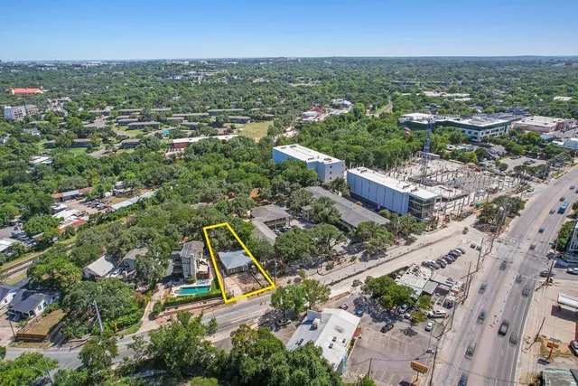 $950,000 | 1215 West Mary Street, Austin, TX 78704