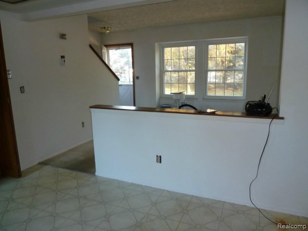 5000-5010 Auburn Road Utica, MI 48317 - Photo 3 of 15 P1050054.jpg