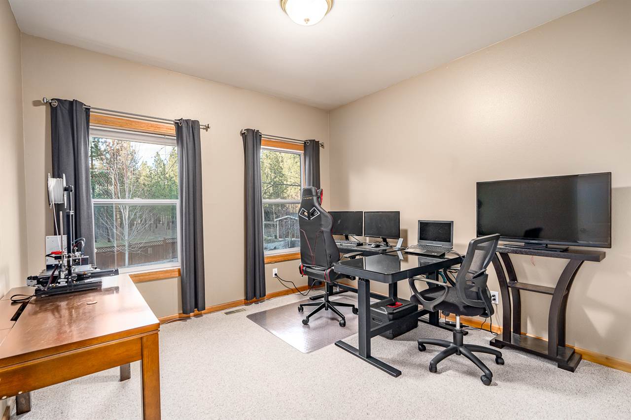 5303 East Silver Pine Road Colbert, WA 99005 - Photo 12 of 20