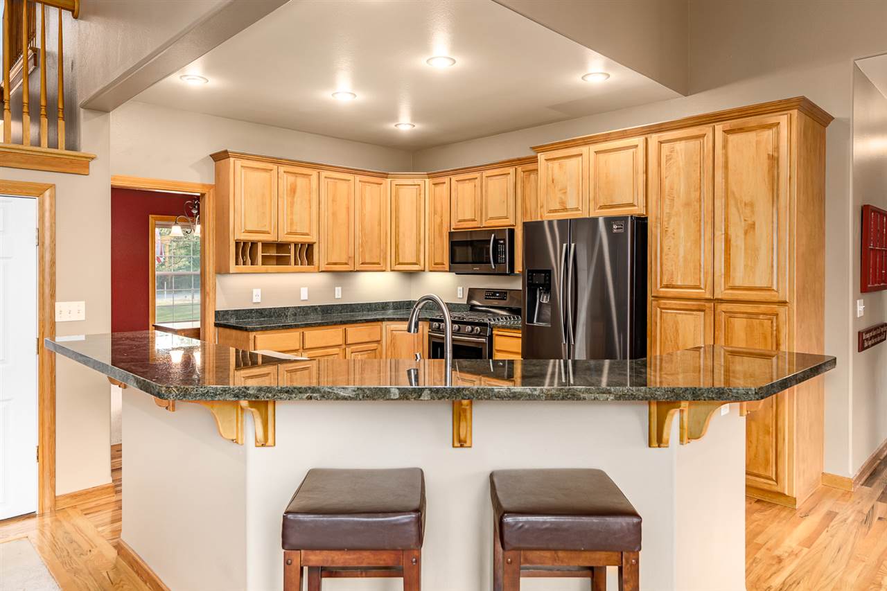 5303 East Silver Pine Road Colbert, WA 99005 - Photo 4 of 20