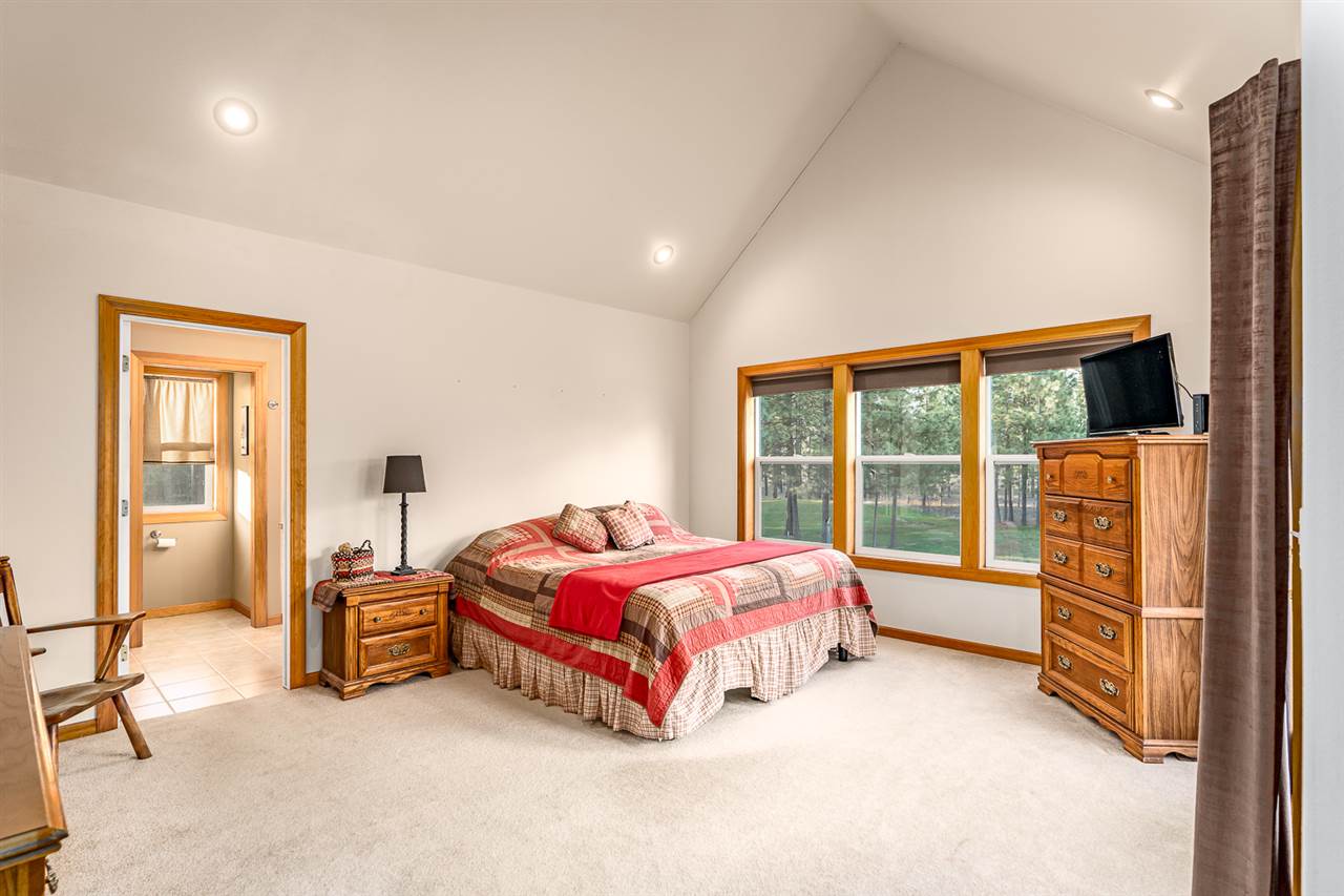5303 East Silver Pine Road Colbert, WA 99005 - Photo 7 of 20