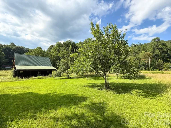 $1,100,000 | 226 Wildcat Mountain Road, Sylva, NC 28779