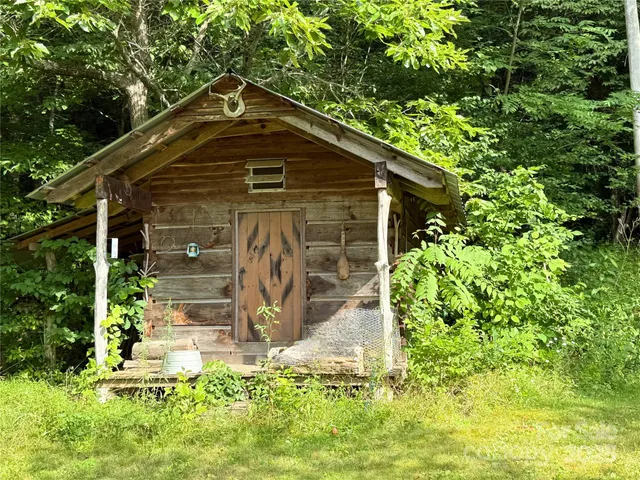 a view of an outdoor space and a yard