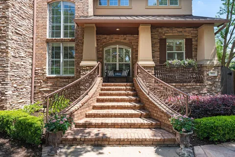 $1,295,000 | 3822 Merrick Street, Houston, TX 77025