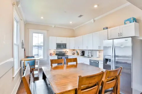 $399,000 | 2424 38th Street, Galveston, TX 77550