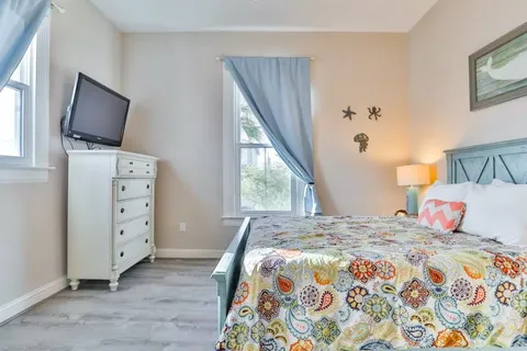 $399,000 | 2424 38th Street, Galveston, TX 77550