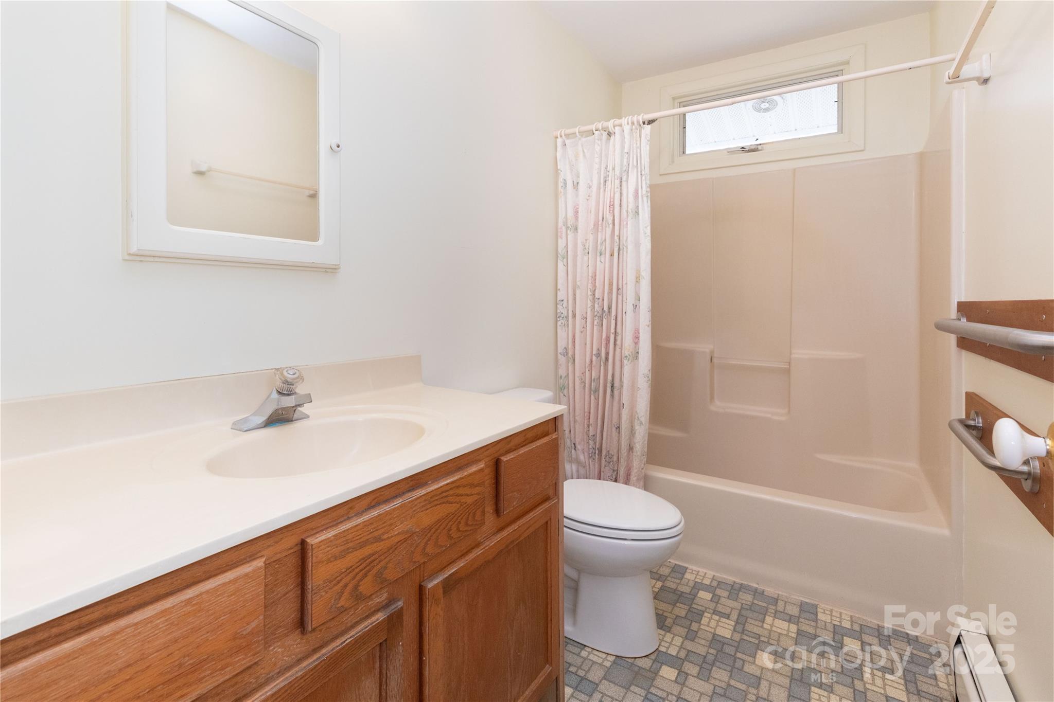 1510 Graham Road Marshall, NC 28753 - Photo 15 of 35 Gallery Image 15