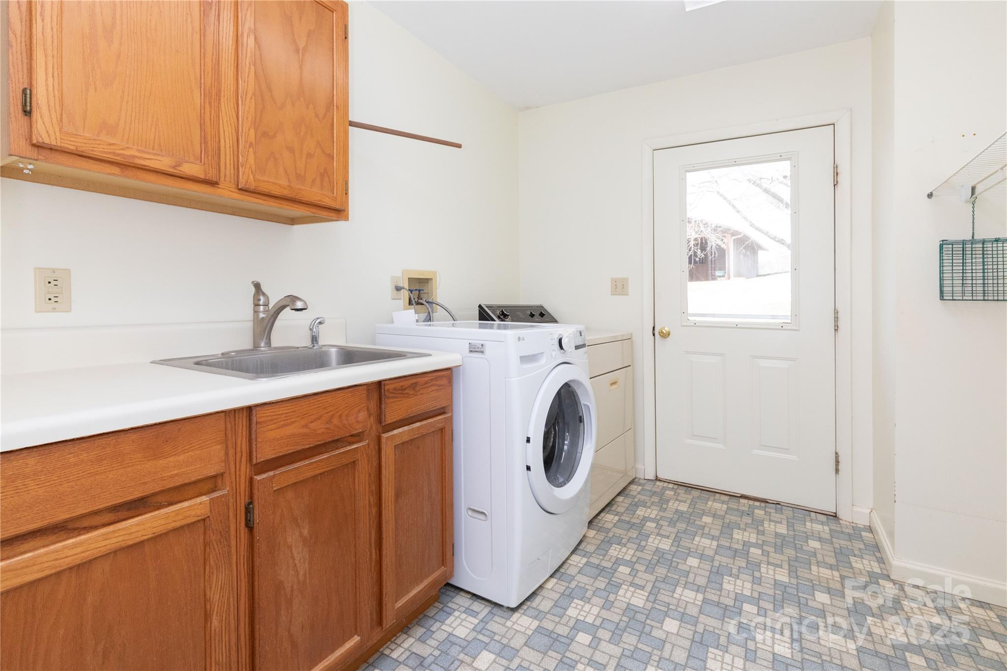1510 Graham Road Marshall, NC 28753 - Photo 19 of 35 Gallery Image 19