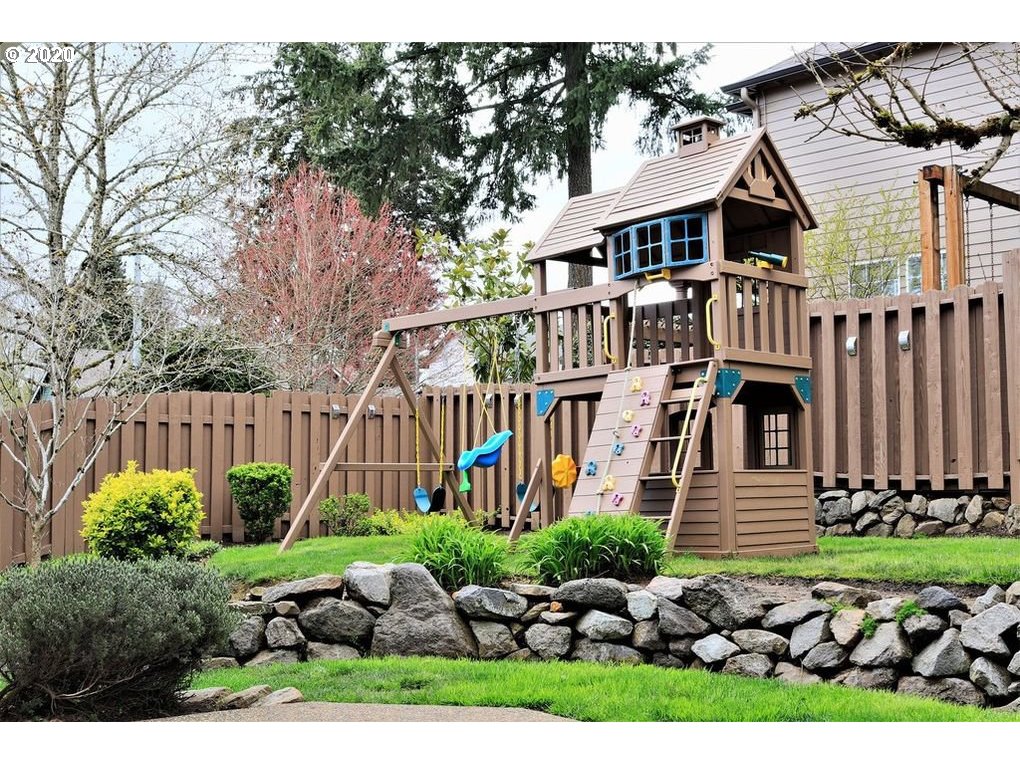 23933 Southwest Scott Ridge Terrace Sherwood, OR 97140 - Photo 15 of 24 Gallery Image 15